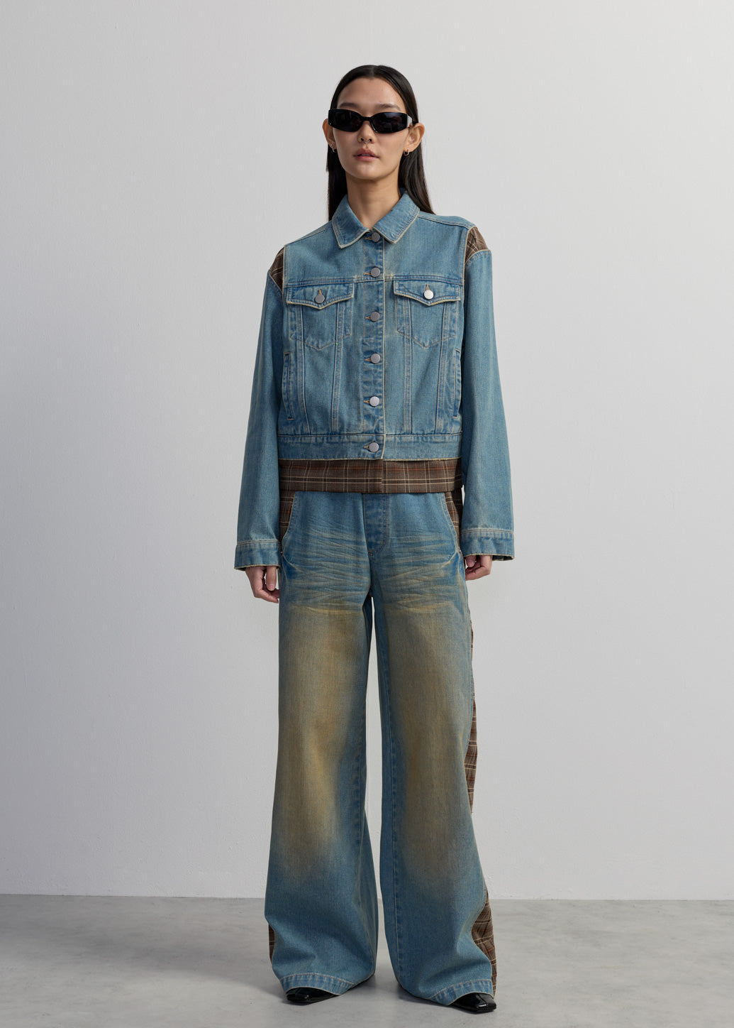 CHECKED PANEL STRAIGHT JEANS