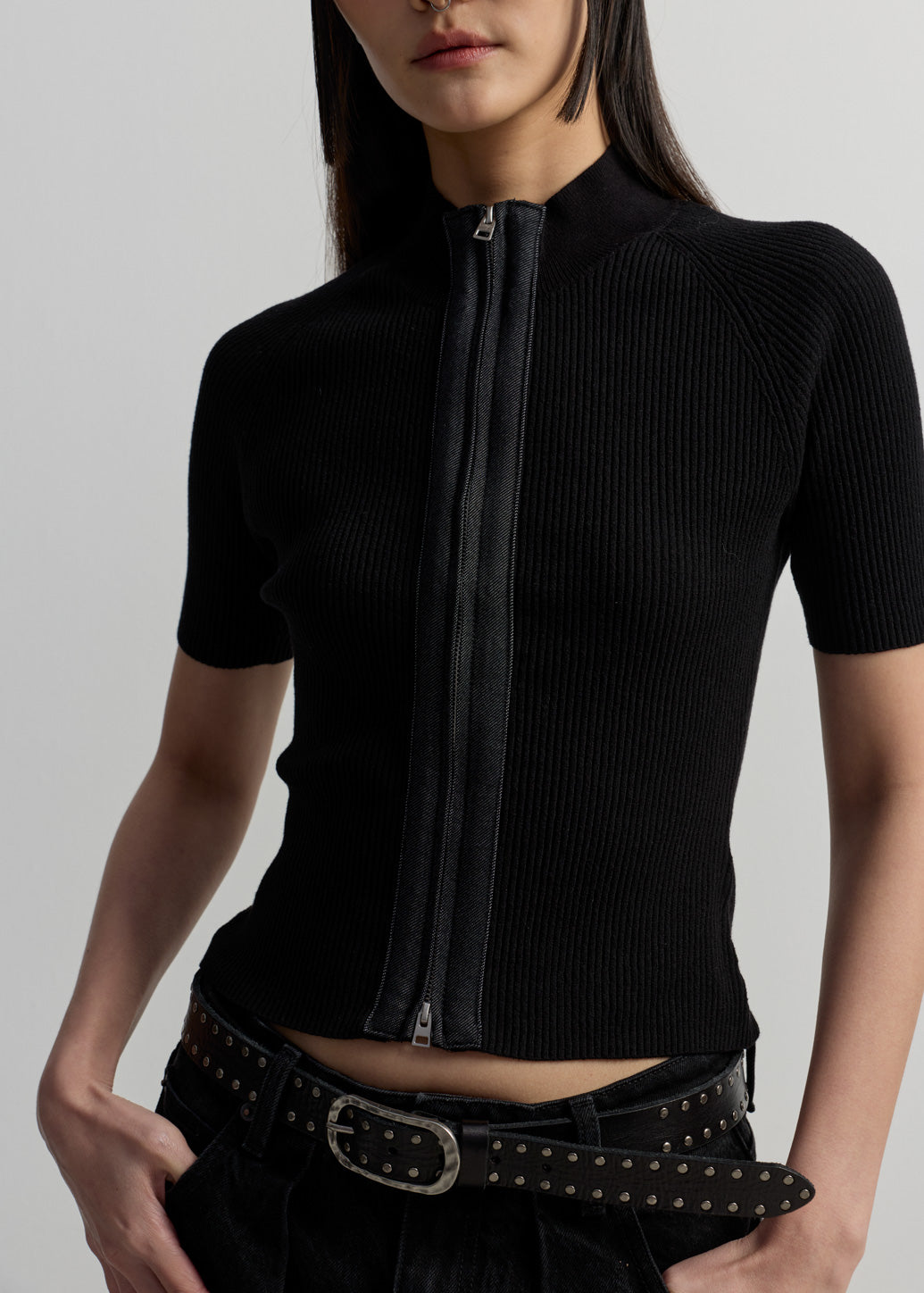 RIBBED ZIP-THROUGH TOP