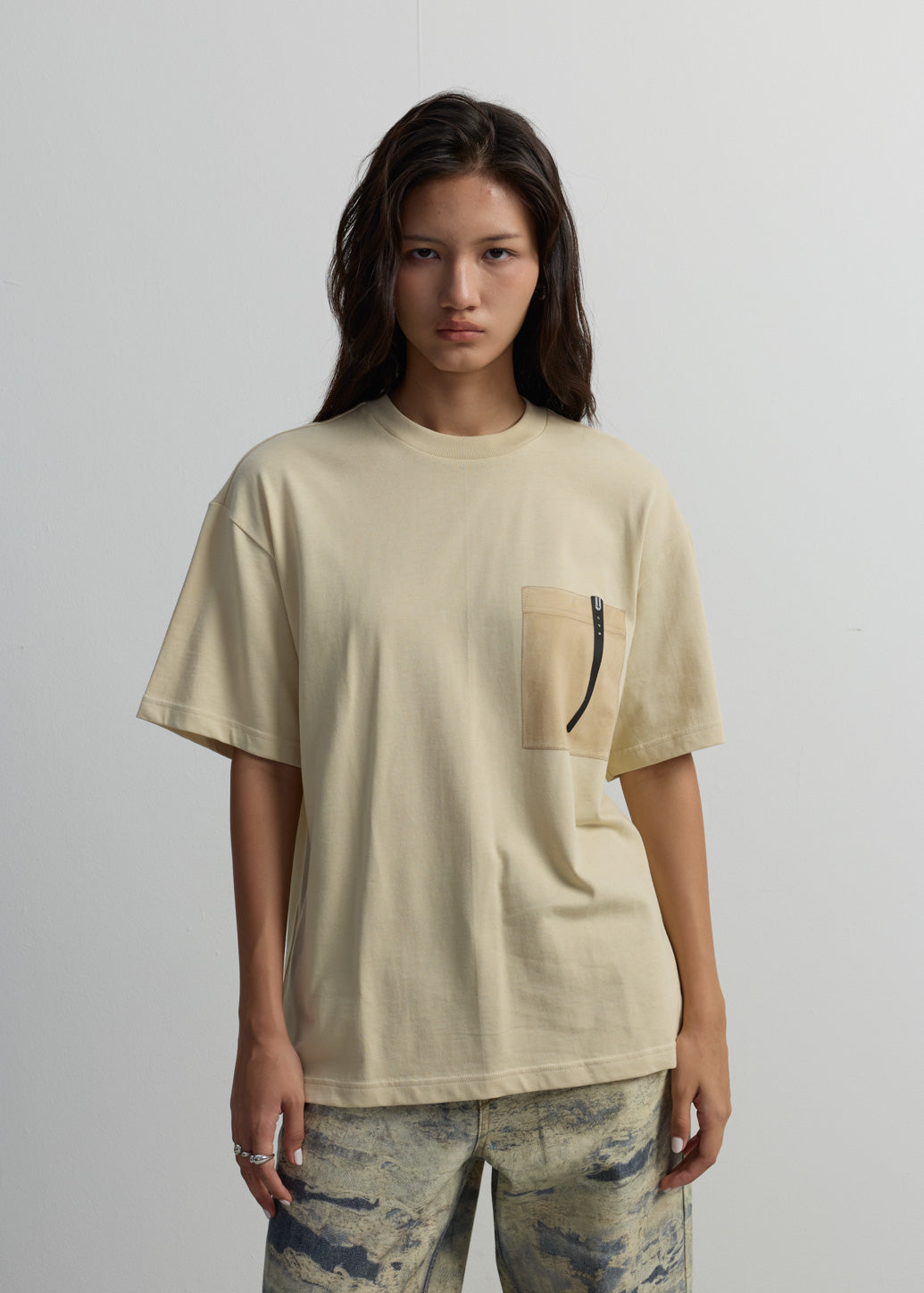 OVERSIZED BEIGE POCKET TEE
