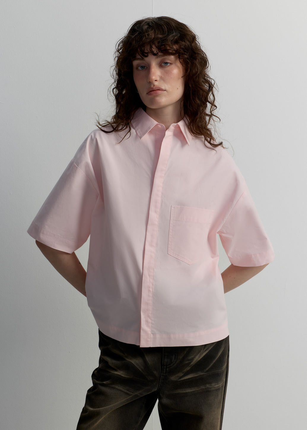 FUNNEL-NECK CAPE SHIRT