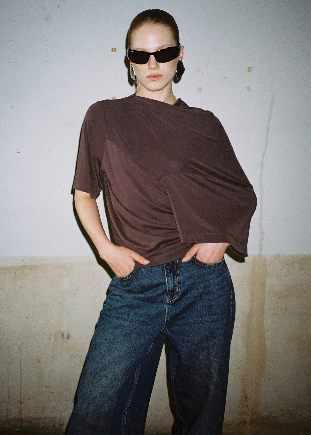 ASYMMETRIC HIGH NECK TOP