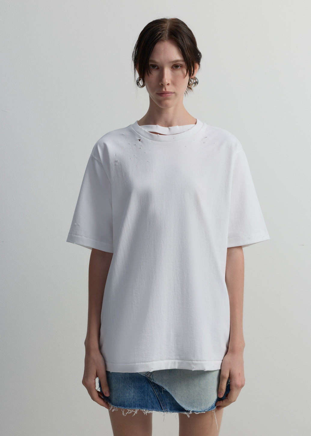 DISTRESSED OVERSIZED TEE