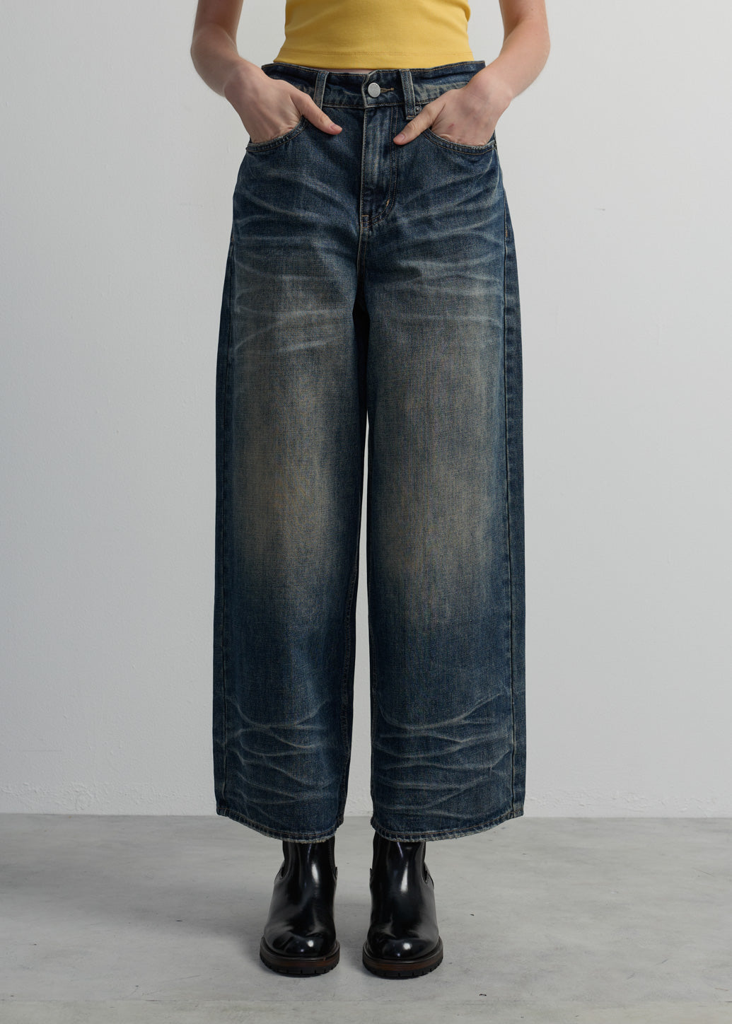MID-RISE BAGGY DROP CROTCH JEANS