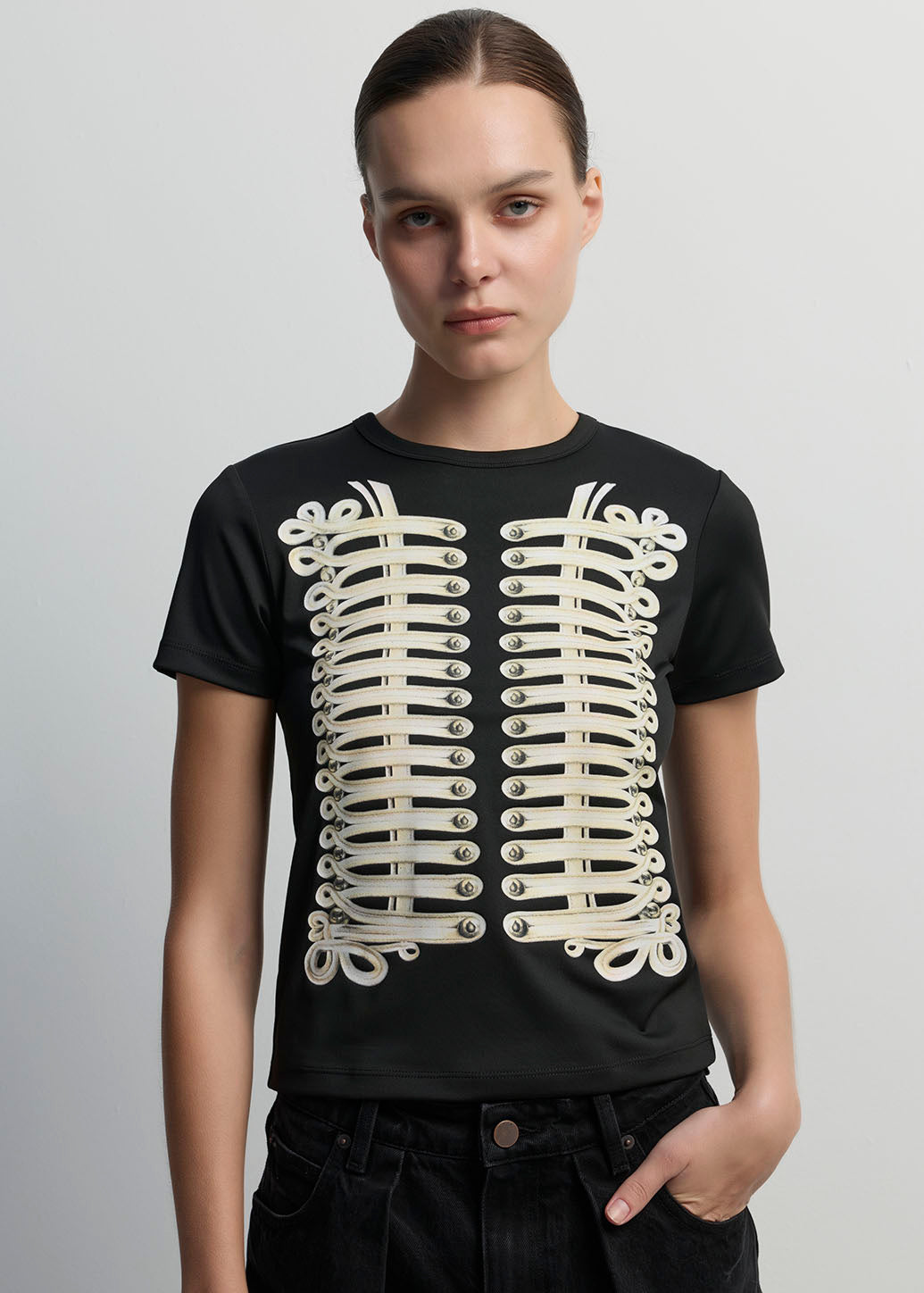 MILITARY-INSPIRED TRIM TEE
