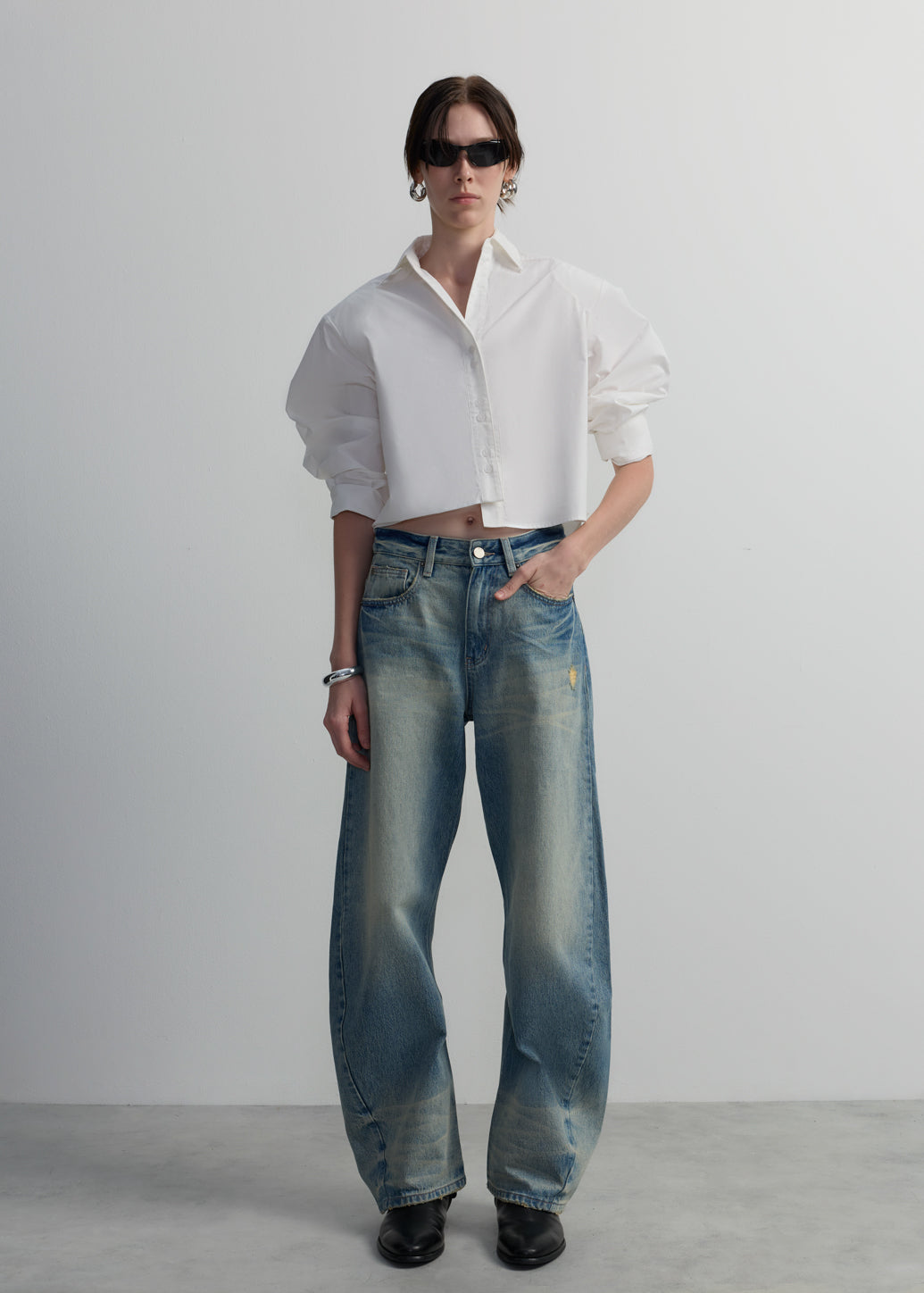 LOW-RISE DRAPED JEANS