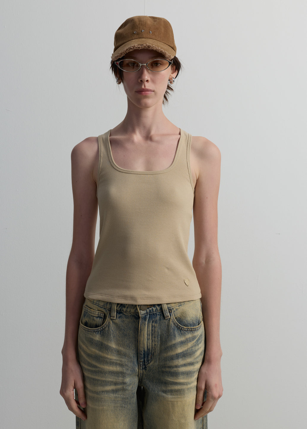 SIGNATURE GUITAR PICK SQUARE TANK TOP