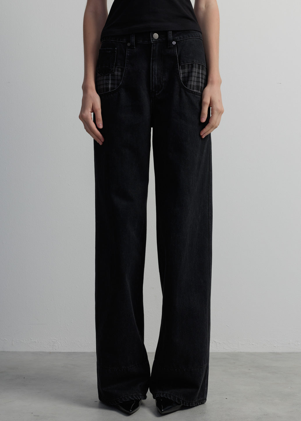 BLACK CHECK-POCKET JEANS