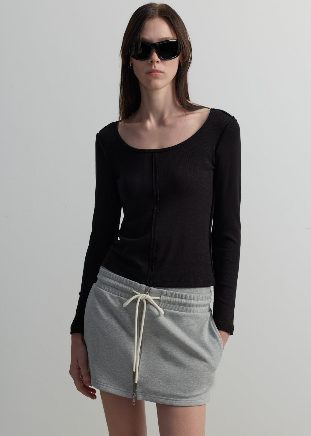 EXPOSED-STITCH LONG-SLEEVE TOP