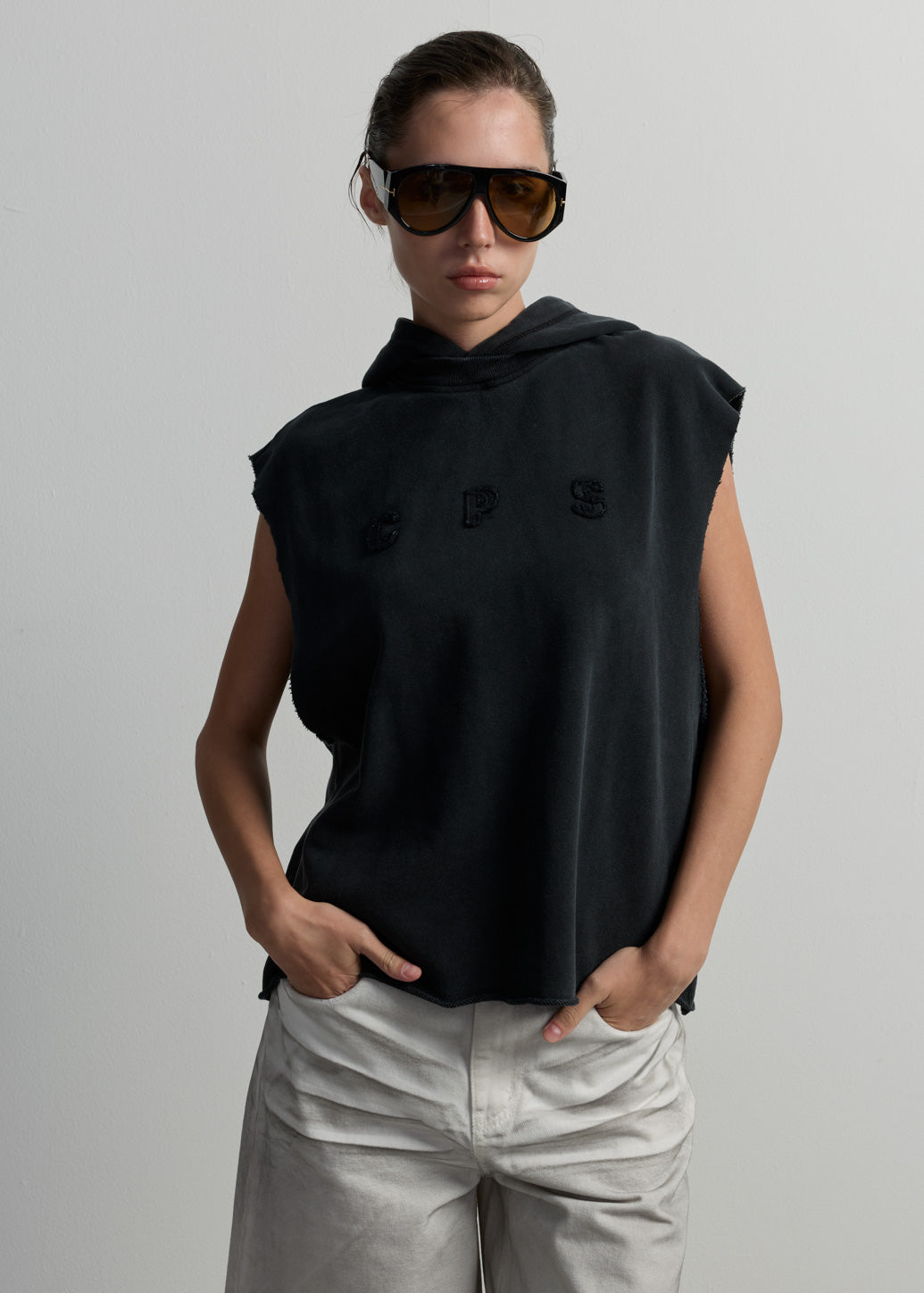 FRENCH TERRY SLEEVELESS HOODIE