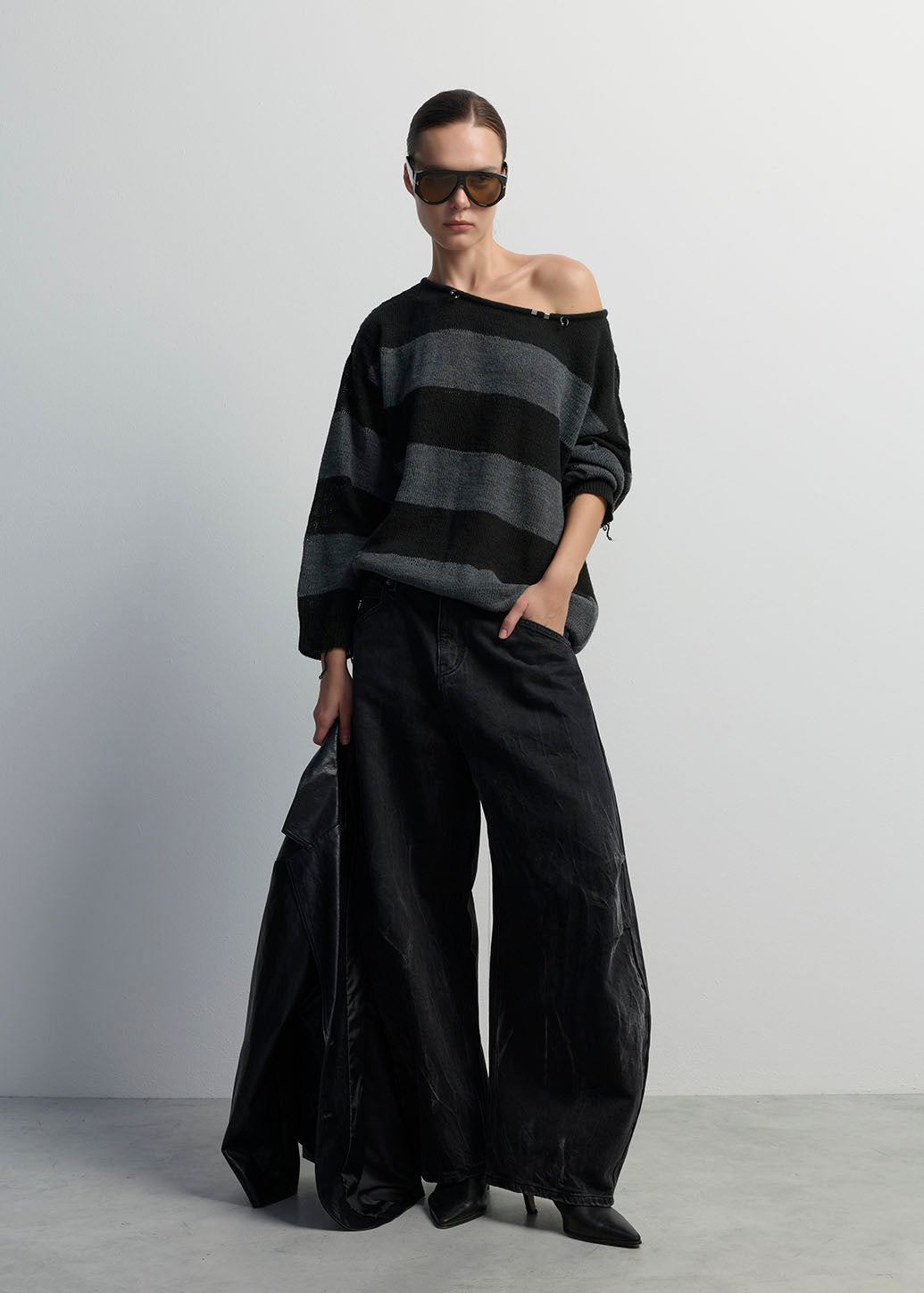 STRIPED DISTRESSED KNIT SWEATER