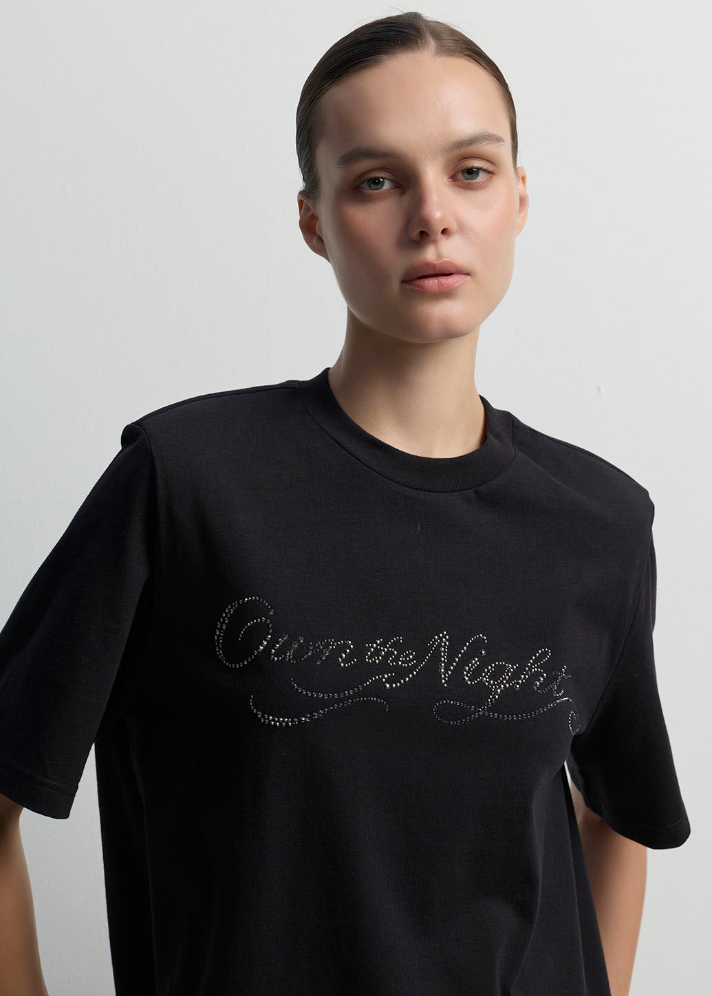 OWN THE NIGHT GRAPHIC TEE