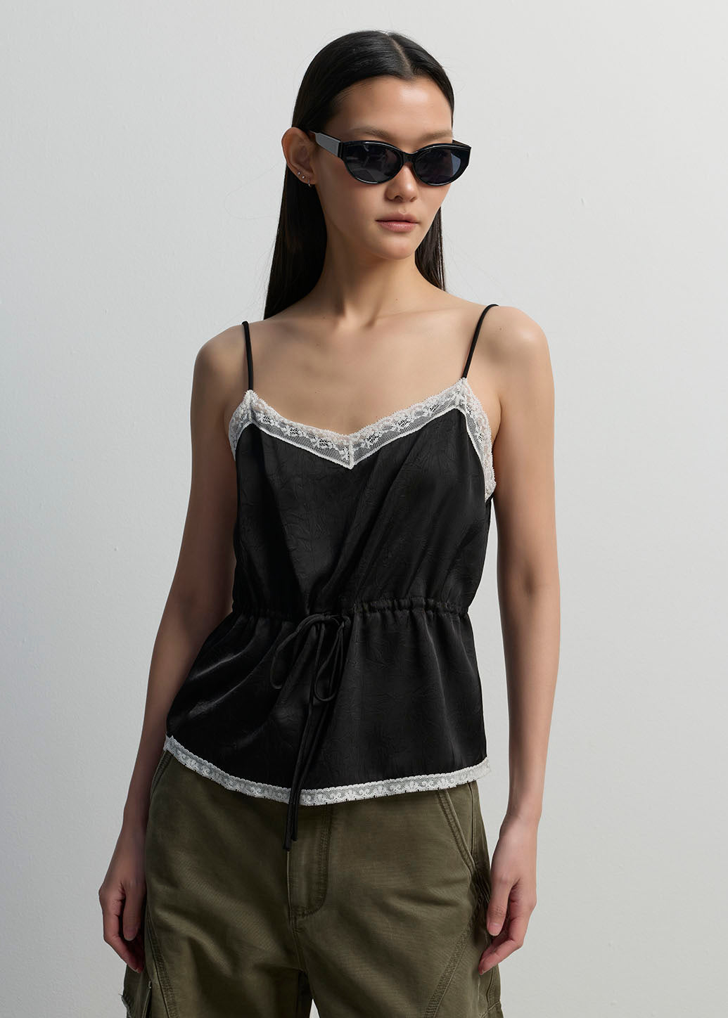 LACE TRIM ELASTIC WAIST CAMISOLE