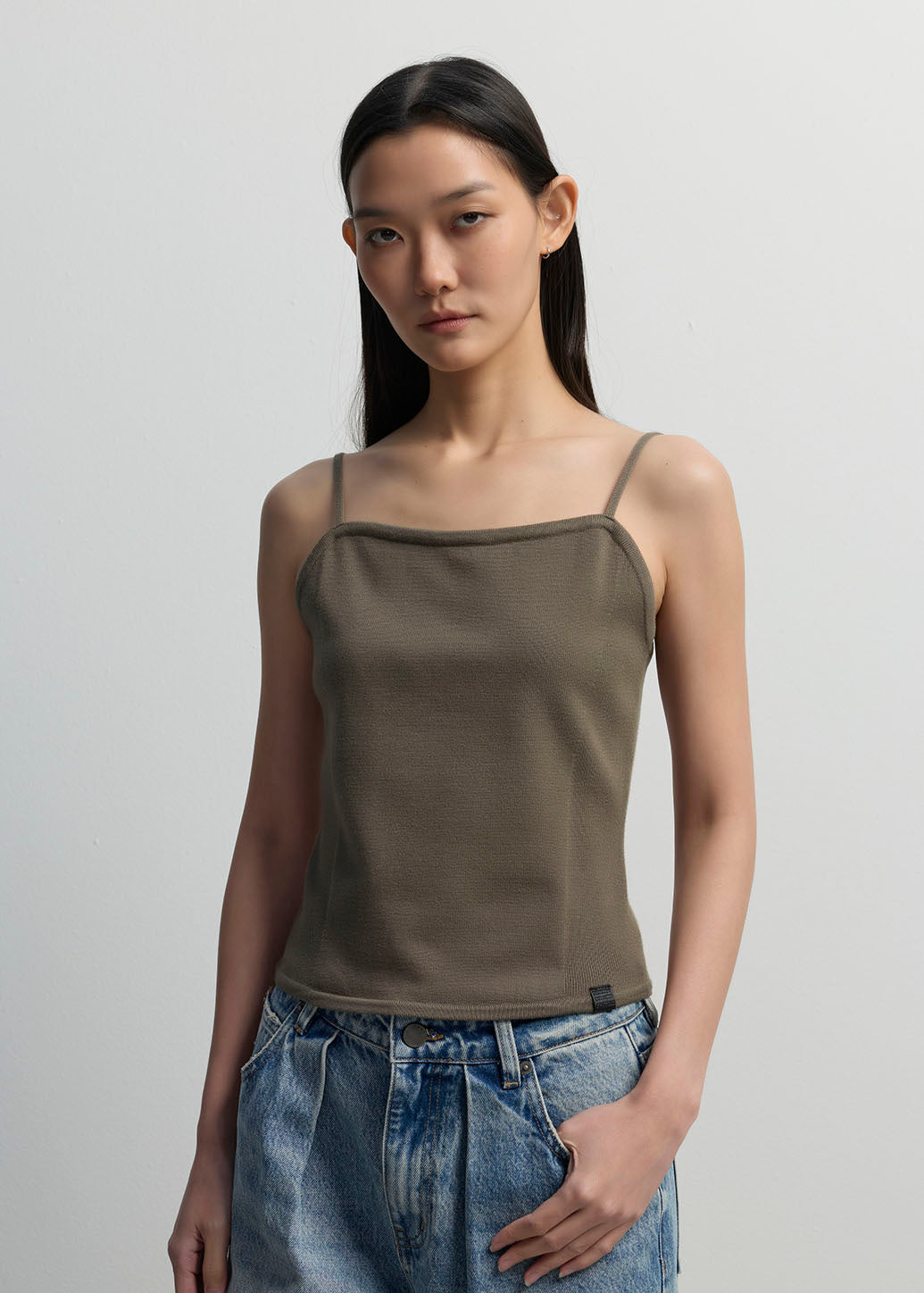 RIBBED SPAGHETTI STRAP CAMISOLE