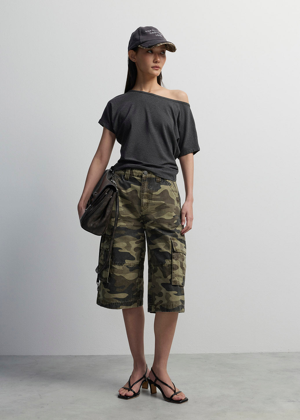 CAMO KNEE-LENGTH UTILITY CARGO SHORTS