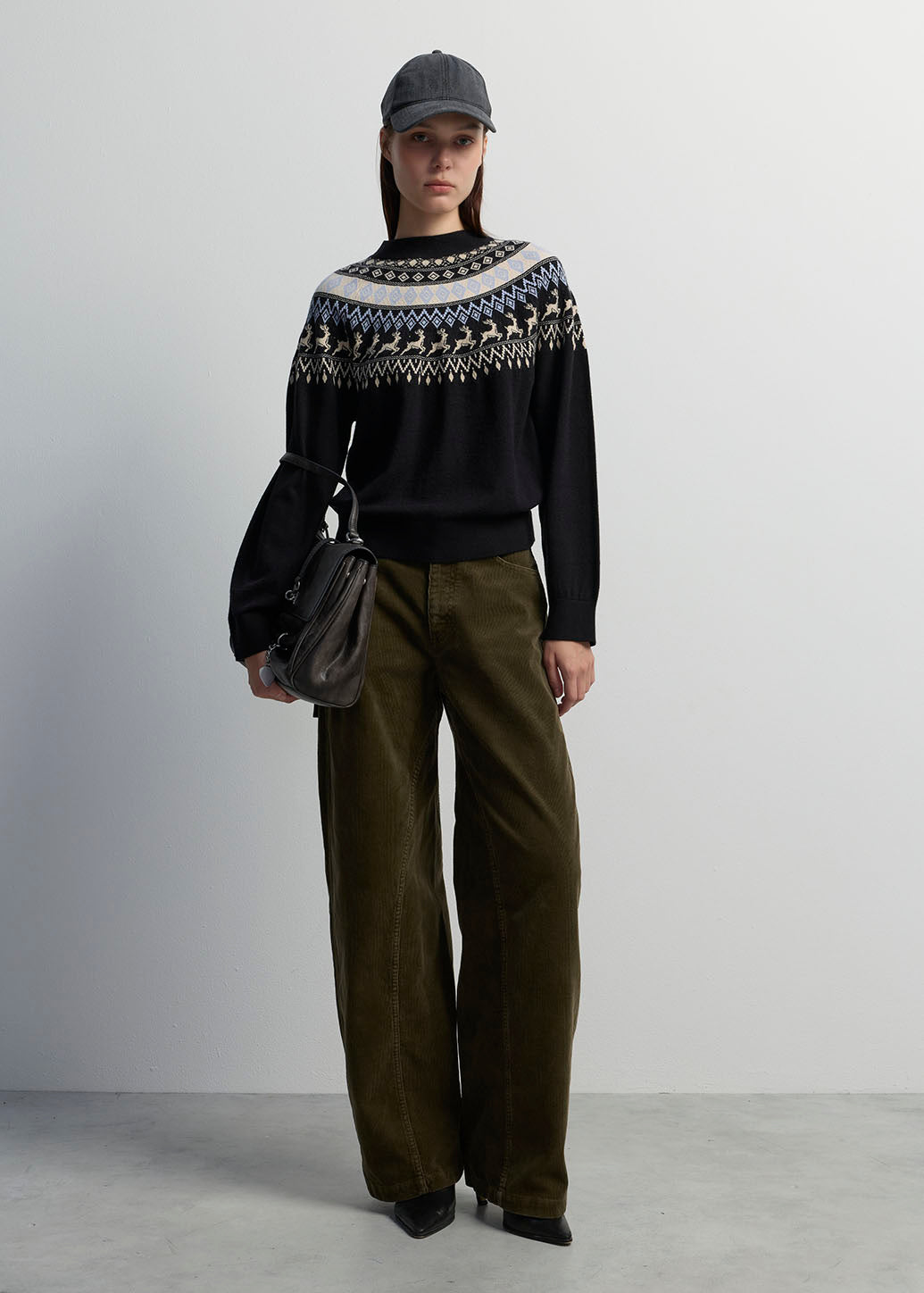 FAIR ISLE REINDEER PATTERN KNIT SWEATER