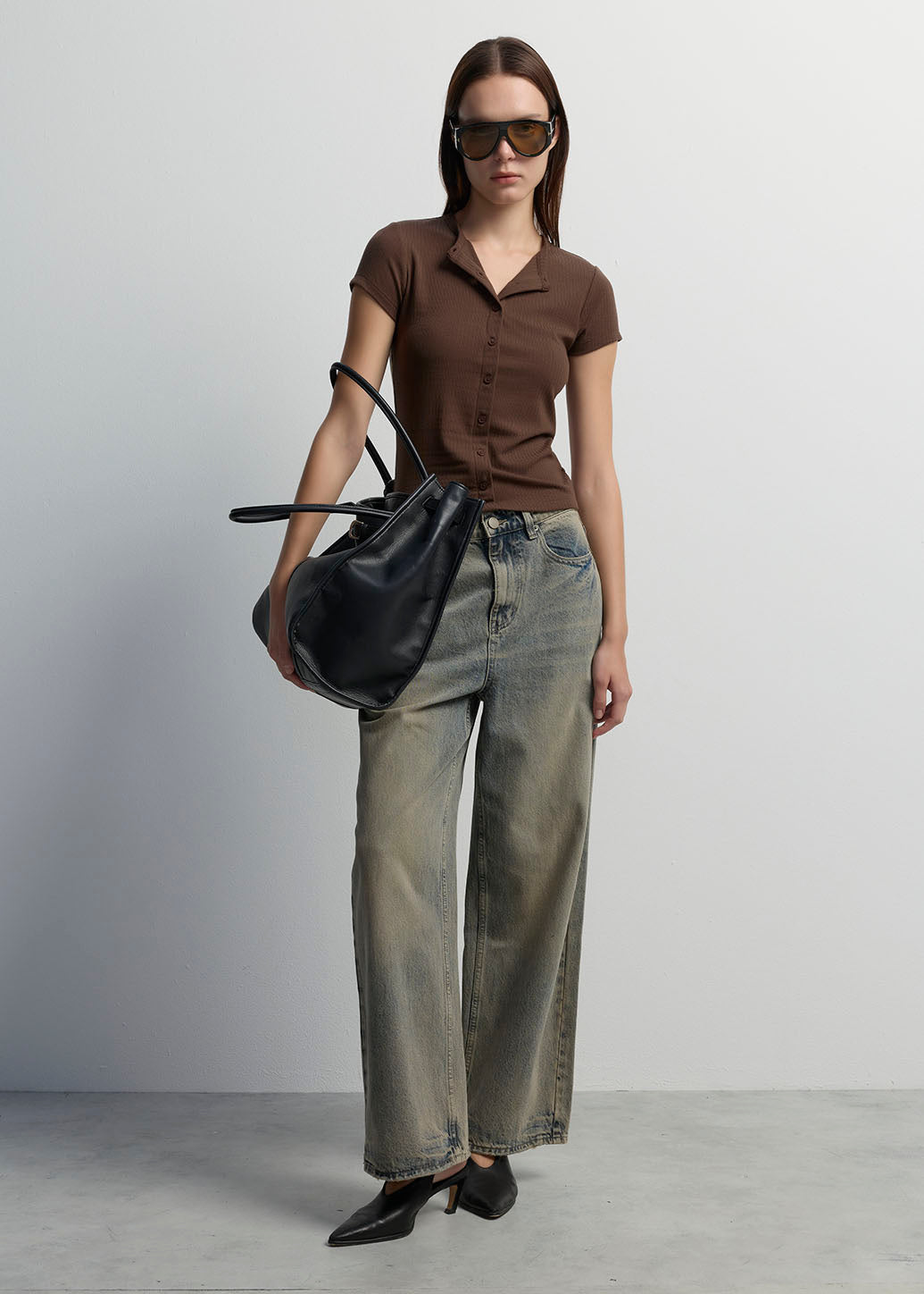 RIBBED BUTTON-FRONT SHORT SLEEVE TOP