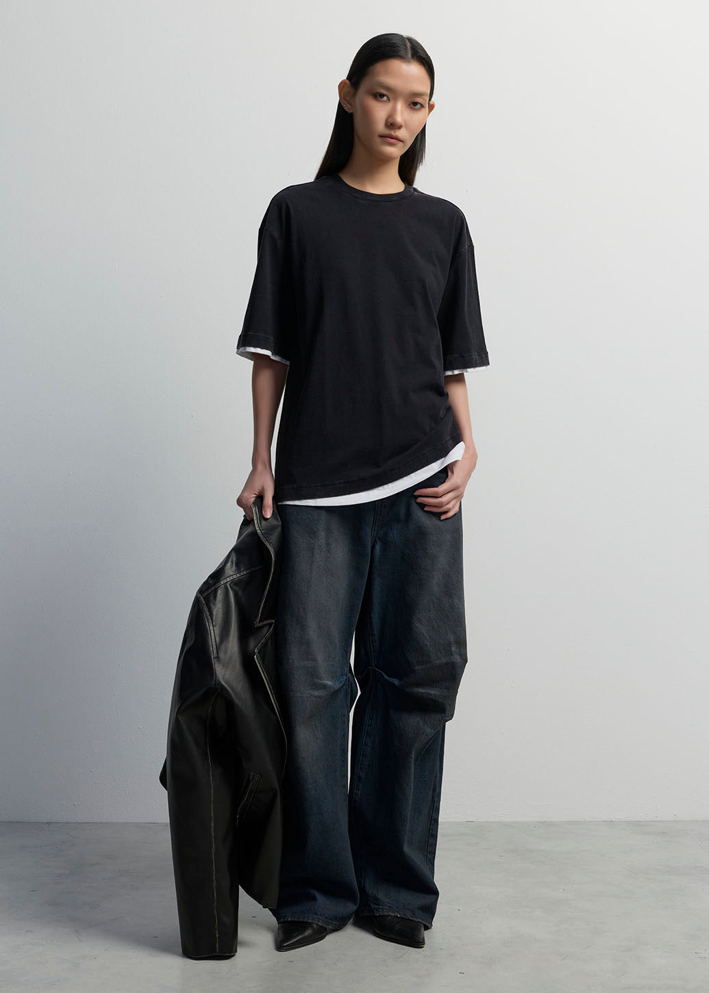 ASYMMETRIC DOUBLE-LAYERED OVERSIZED TEE