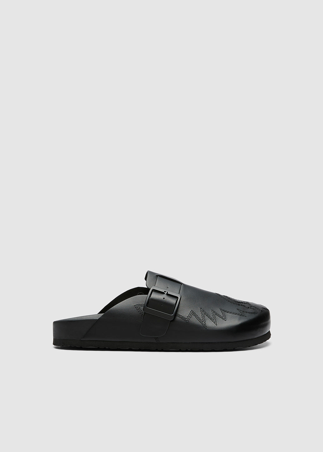 EMBROIDERED BUCKLE MULE